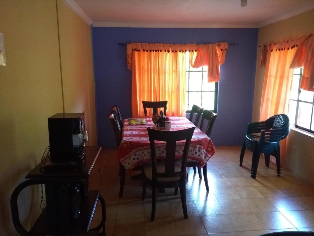 Posada Nativa Miss Casira San Andrés 外观 照片